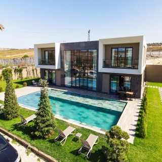 Villas for sale in Buyukcekmece 4 Mevsim Istanbul